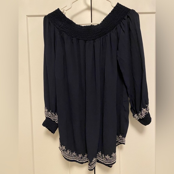 Tularosa off the shoulder Top - Picture 2 of 2